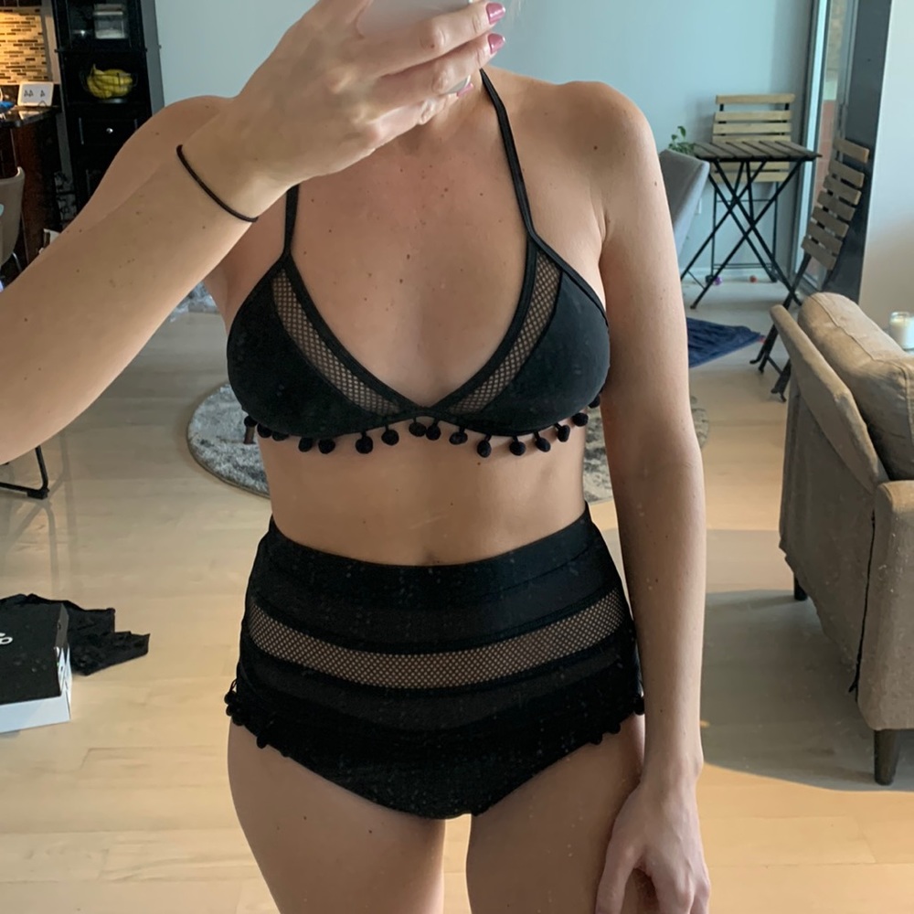Amazon Suit